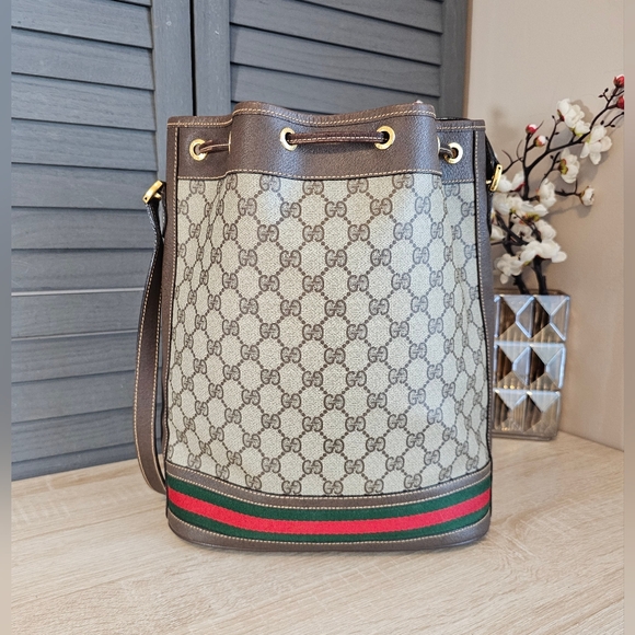 Authentic GUCCI GG Monogram Drawstring Bucket Shoulder Bag - Picture 2 of 16